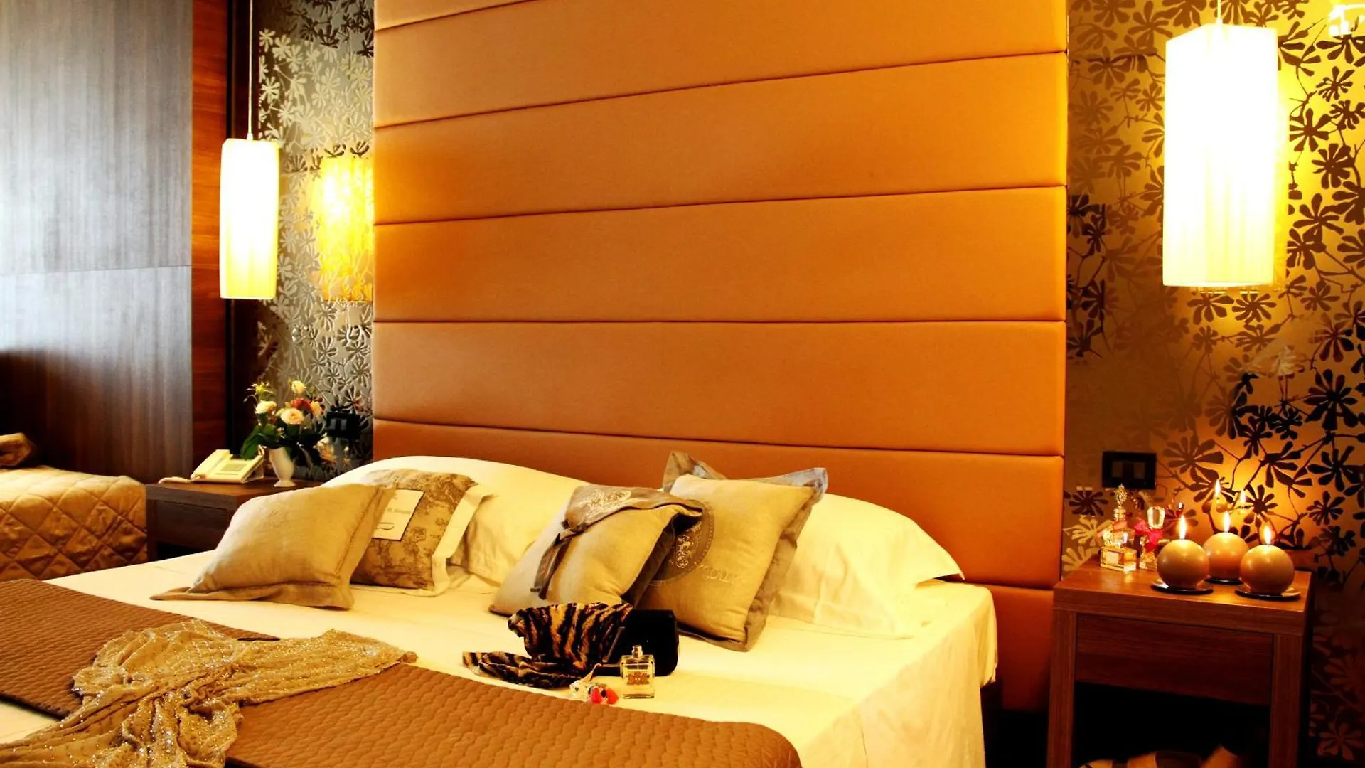****  רימיני Waldorf Suite Hotel איטליה