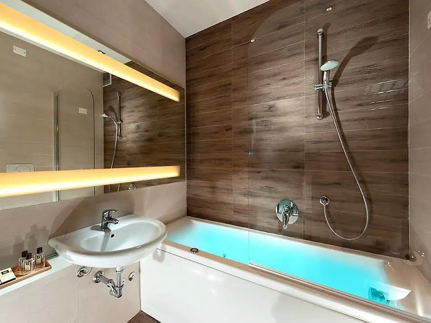 רימיני Waldorf Suite Hotel 4*,  איטליה